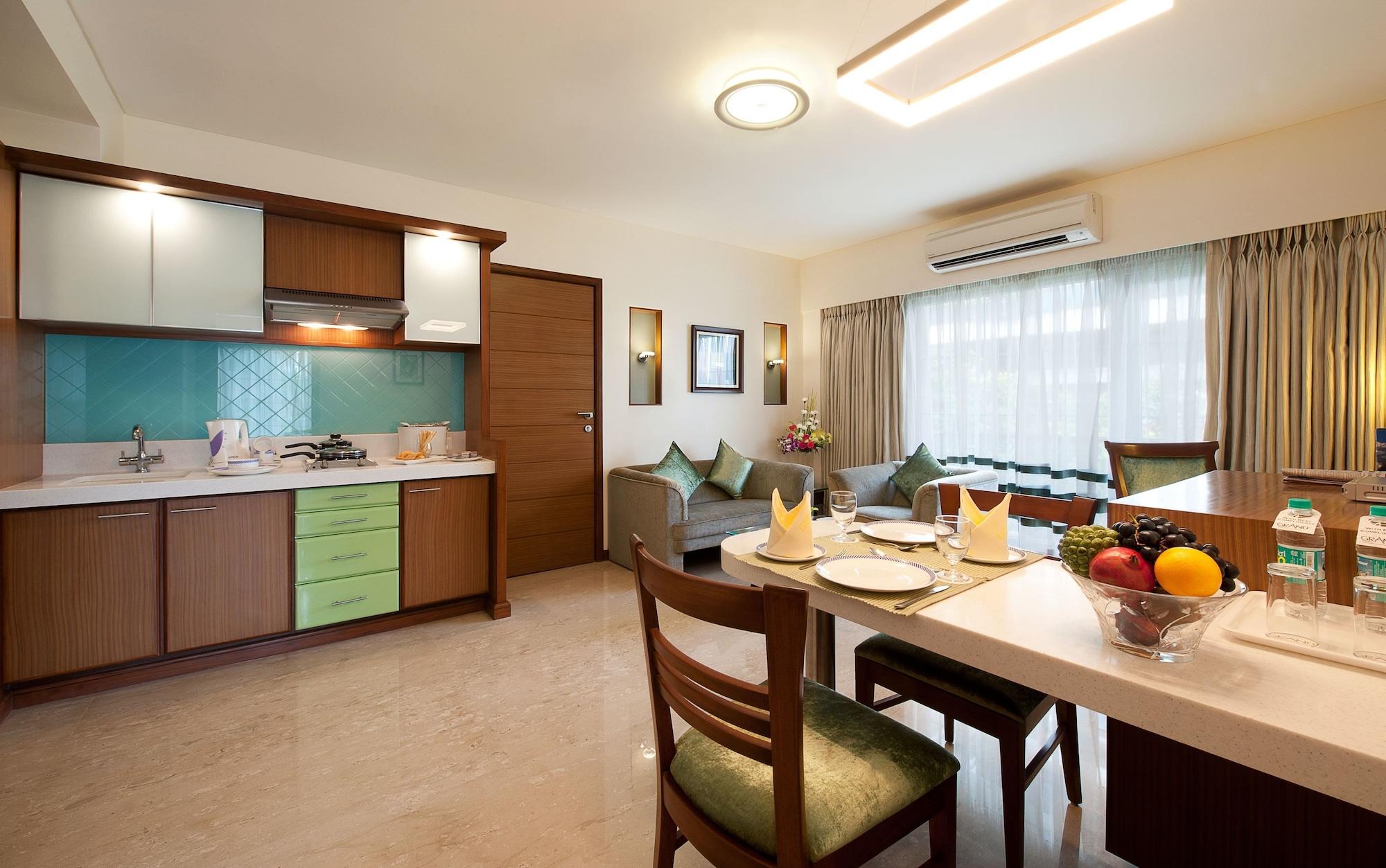 Grand Residency Hotel & Serviced Apartments Bombaim Exterior foto