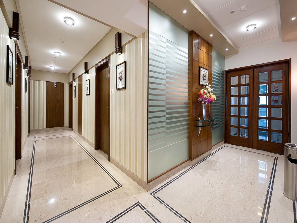 Grand Residency Hotel & Serviced Apartments Bombaim Exterior foto