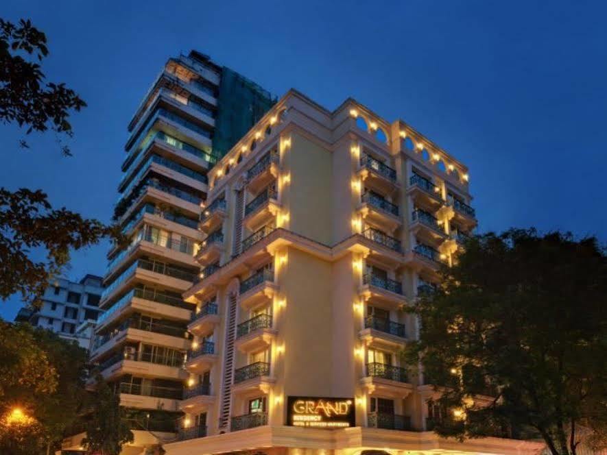 Grand Residency Hotel & Serviced Apartments Bombaim Exterior foto